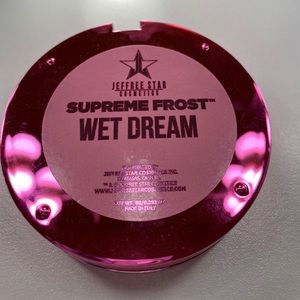 Jeffree Star Supreme Frost Highlighter